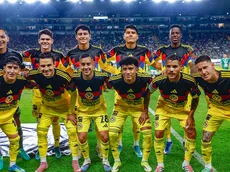 Atención: los dos jugadores que tienen pie y medio fuera de América