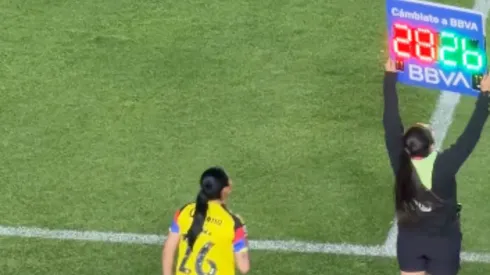 ¡El estadio se cayó con su regreso!