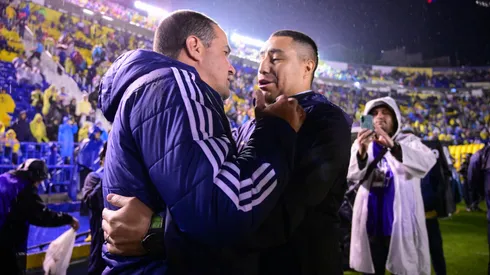 André Jardine junto a Efraín Juárez, técnicos que definirán a uno de los semifinalistas del Clausura 2026.