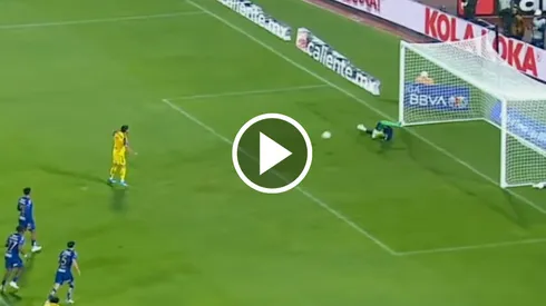 Henry Martín falló el penal contra Pumas