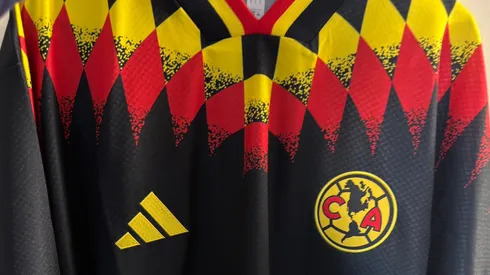 Adidas cumple promesa y lanza nuevo jersey del América para el verano