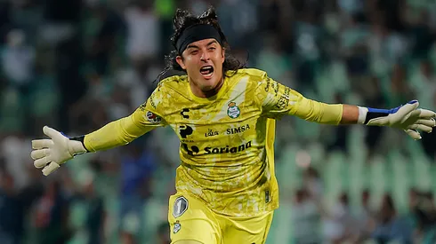 América se prepara para cerrar a Acevedo.