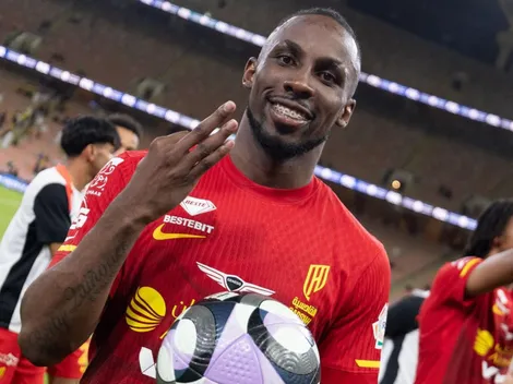 Quiñones recibió otra gran noticia en Arabia tras consagrarse como goleador