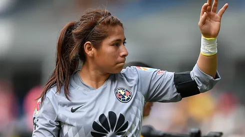 Ceci Santiago podría ser el reemplazo de Sandra Paños en la portería azulcrema.
