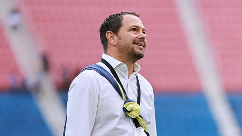 Santiago Baños no ha podido cerrar a los nombres que ilusionan a la afición.
