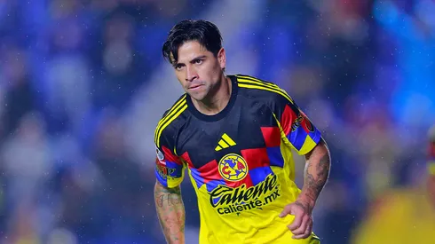 Víctor Dávila tiene su futuro en América.