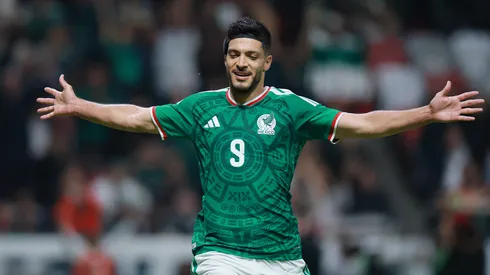 Raúl Jiménez aún no está en el podio de goleadores del Tri.