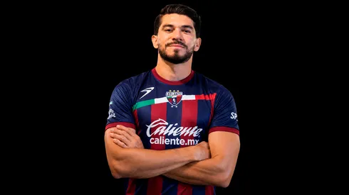 Henry Martín así luciría con la camiseta del Atlante.