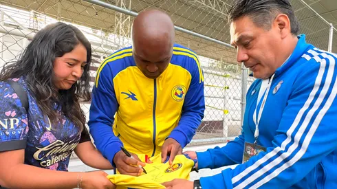 Aquivaldo Mosquera fue de los protagonistas de este partido.