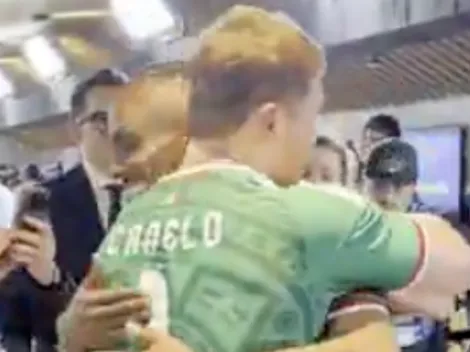 De un campeón a otro: Saúl Canelo Álvarez felicita a Julián Quiñones y el mundo de internet estalló
