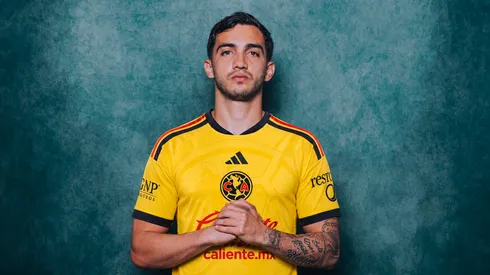 Así luciría Luis Chávez con la nueva camiseta del Club América.