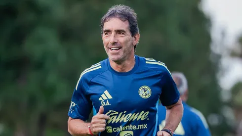 América sorprende a Guillermo Almada con este gesto.