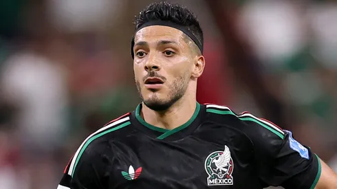 Raúl Jiménez en la Copa del Mundo con la Selección Mexicana.