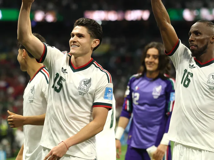Cinco futbolistas con sello del América titulares en el Tri para 16vos