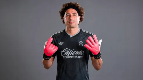 Guillermo Ochoa así luciría con el nuevo uniforme de visita del Club América.