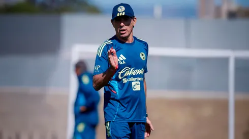 Guillermo Almada no ha podido tener refuerzos hasta el momento.