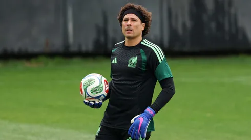 Guillermo Ochoa pudo haber vivido hoy sus últimos momentos como profesional.