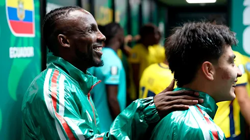 Julián Quiñones y Gilberto Mora son de los mejores amigos en la Selección Mexicana.
