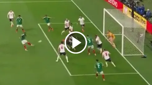 Julián Quiñones hace historia y acorta distancias ante Inglaterra