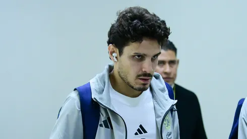 Raphael Veiga se apoderó de las cámaras por un cambio especial