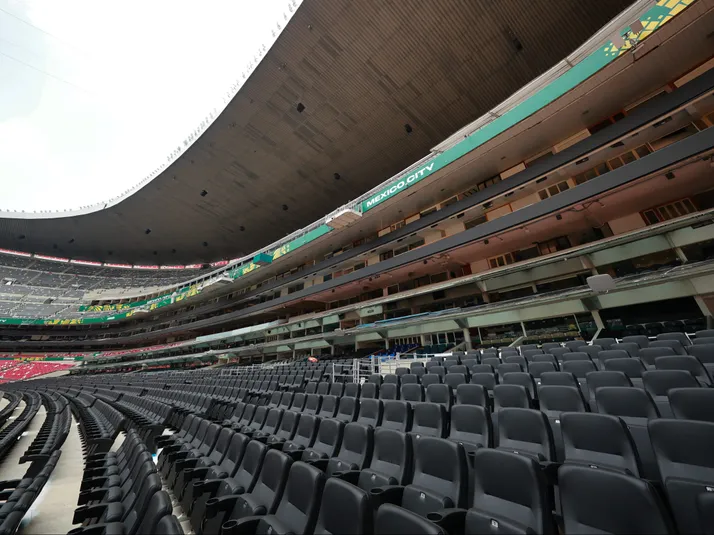 Grupo Ollamani en problemas por asientos premium del Estadio Banorte