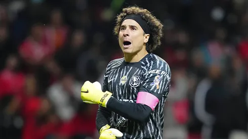 Guillermo Ochoa se va del futbol y así lo despide América.