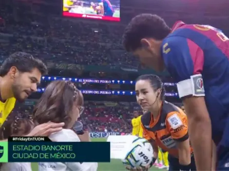 El aplaudido gesto de Henry Martín con una niña en el protocolo de Liga MX
