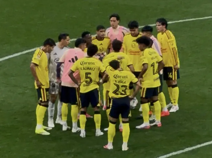 Cristian Borja y Henry Martín protagonizan discusión en América