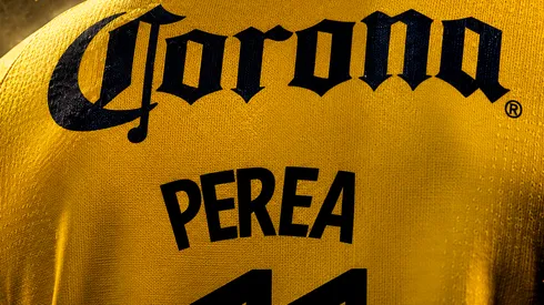 Oscar Perea usaría un dorsal importante en el conjunto azulcrema.