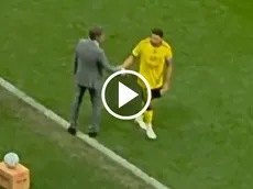El gesto de Guillermo Almada con Henry Martín tras su falla vs. San Luis