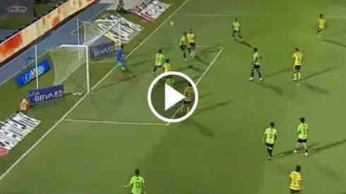 El golazo de Henry Martín contra Bravos