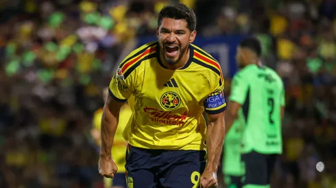 Henry Martín celebra uno de sus goles ante FC Juárez, en la fecha 5 del Torneo Apertura 2026.