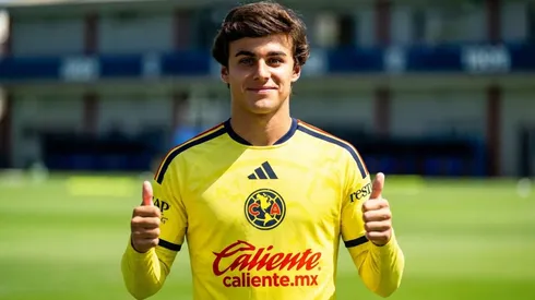 América presentó a Carlos Álvarez como su nuevo refuerzo para el Apertura 2026