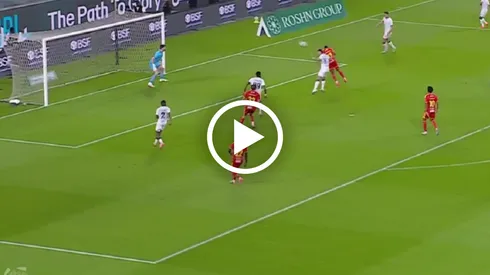 Julián Quiñones volvió a anotar e hizo un golazo con Al-Qadsiah en Arabia