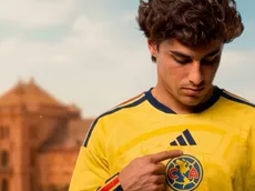 Heredero de una leyenda: Revelan el mágico y pesado número que usará Carlos Álvarez en América