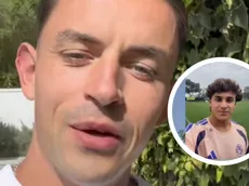 Herencia de crack: Álvaro Fidalgo entrega su icónico dorsal a Carlos Álvarez