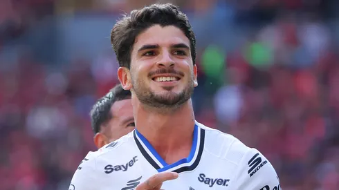 Santiago Homenchenko suena para llegar al Nido.