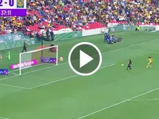 ¡Scarlett Camberos consigue el 3-0 y el Estadio Banorte explota!