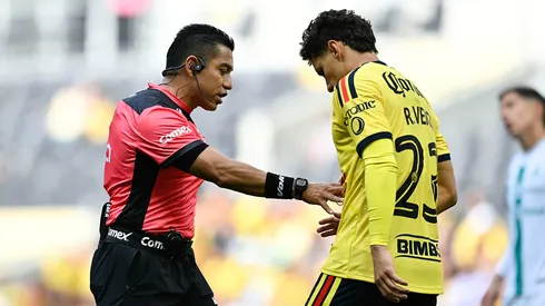Se confirmó al arbitro que pitará el Clásico Nacional del Apertura 2026