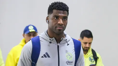 José Zúñiga compartió foto de su rehabilitación: ¿Cuándo volverá con América?