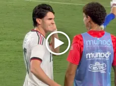 Israel Reyes y Lichnovsky se reencontraron durante el juego entre México y Chile