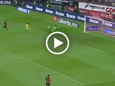 Alejandro Zendejas aprovechó el error de Atlas y puso el 4-0 para América