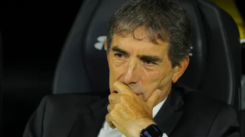 Guillermo Almada sabe que el primer puesto peligra en el Apertura 2026.