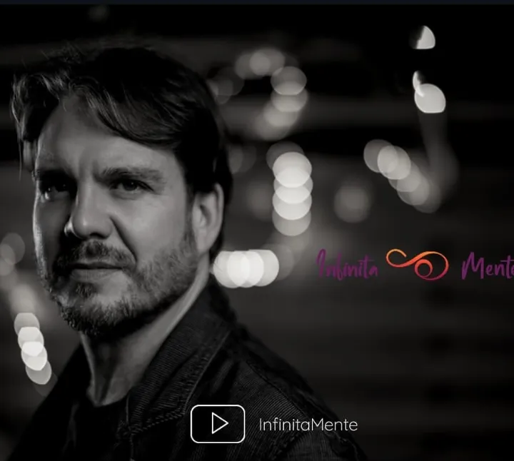 Rolf Petersen es el encargado de dar vida a Ramón en la serie. Imagen: @infinitamentemx.