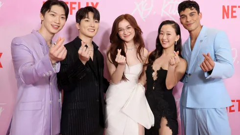 El cast de "Besos, Kitty"