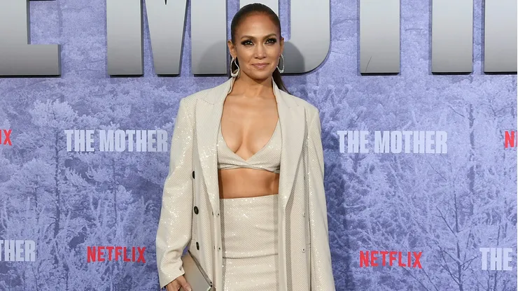 Jennifer Lopez trabaja en su nueva película tras el éxito de The Mother.