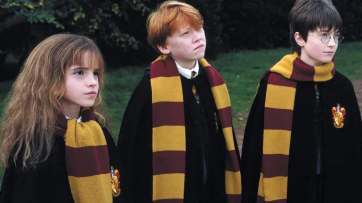 Daniel Radcliffe encabeza el reparto de Harry Potter.