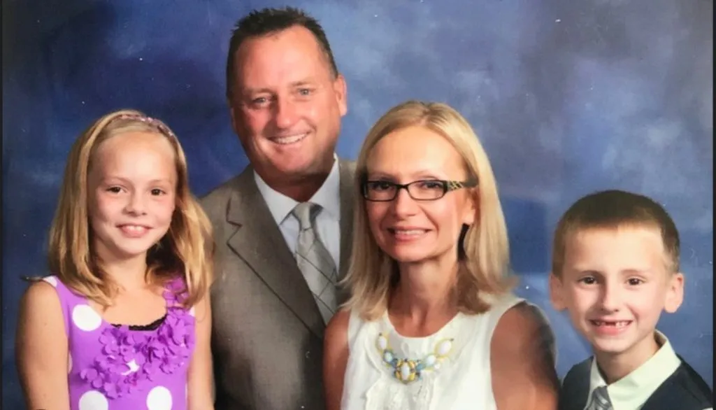 Maya Kowalski, Jack Kowalski, Beata Kowalski y Kyle Kowalski en “Cuiden a Maya”. (Foto: Netflix)