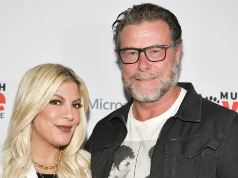 Esposo de Tori Spelling publica que se divorcian tras 18 años y borra el mensaje