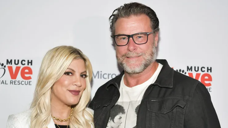 Dean McDermott publica que se divorcia de Tori Spelling y luego borra el mensaje